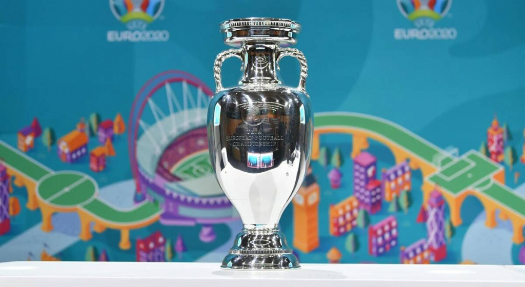 EURO 2024 sẽ quay lại với phiên bản cũ là tổ chức giải đấu trên 1 quốc gia